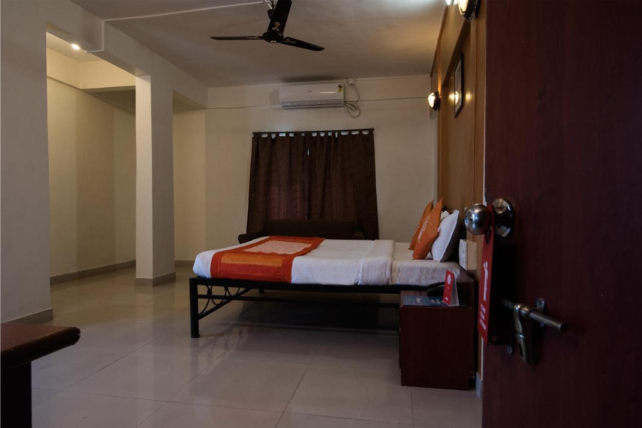Oyo 1065 Hotel Hmr Royal Inn Pune Dış mekan fotoğraf