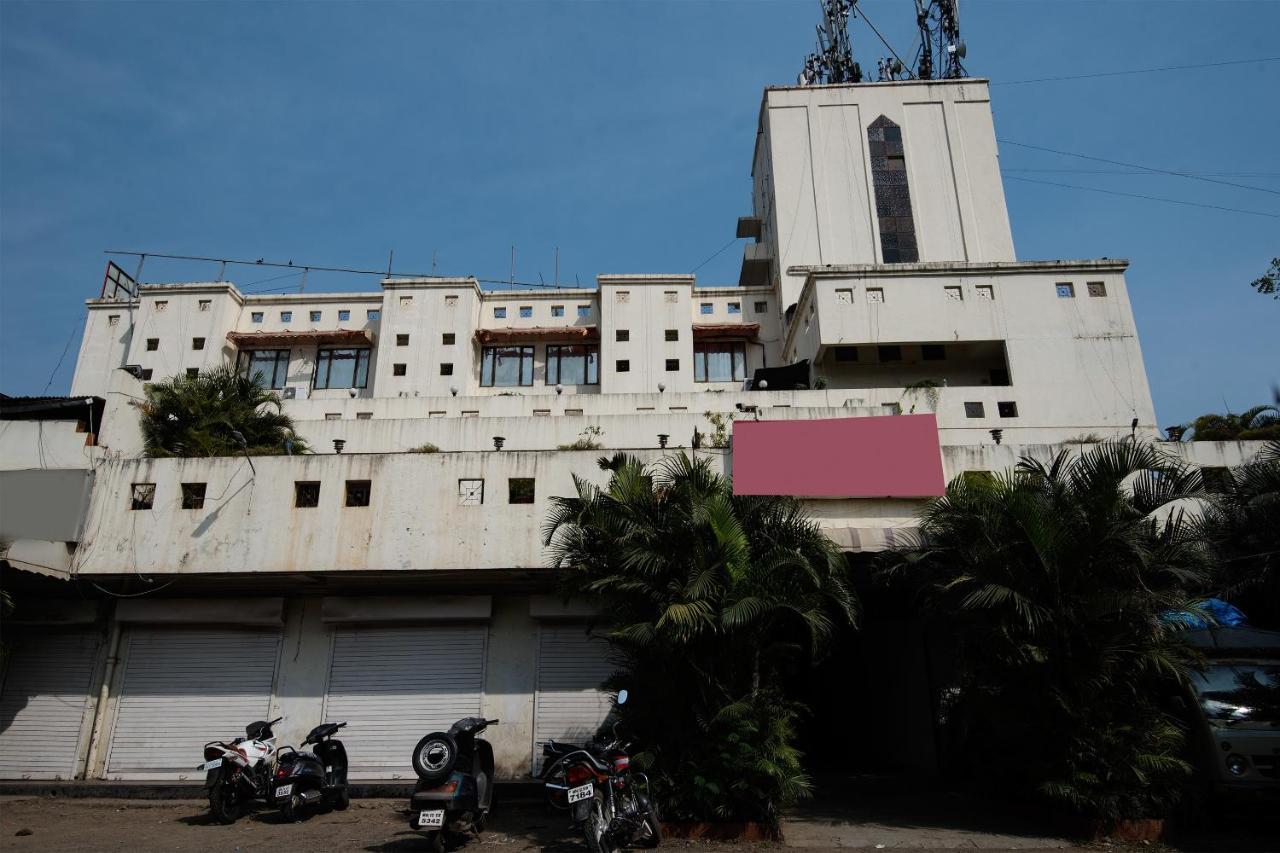 Oyo 1065 Hotel Hmr Royal Inn Pune Dış mekan fotoğraf