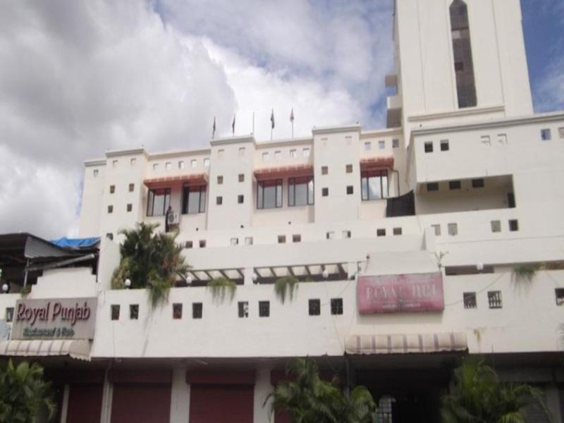 Oyo 1065 Hotel Hmr Royal Inn Pune Dış mekan fotoğraf