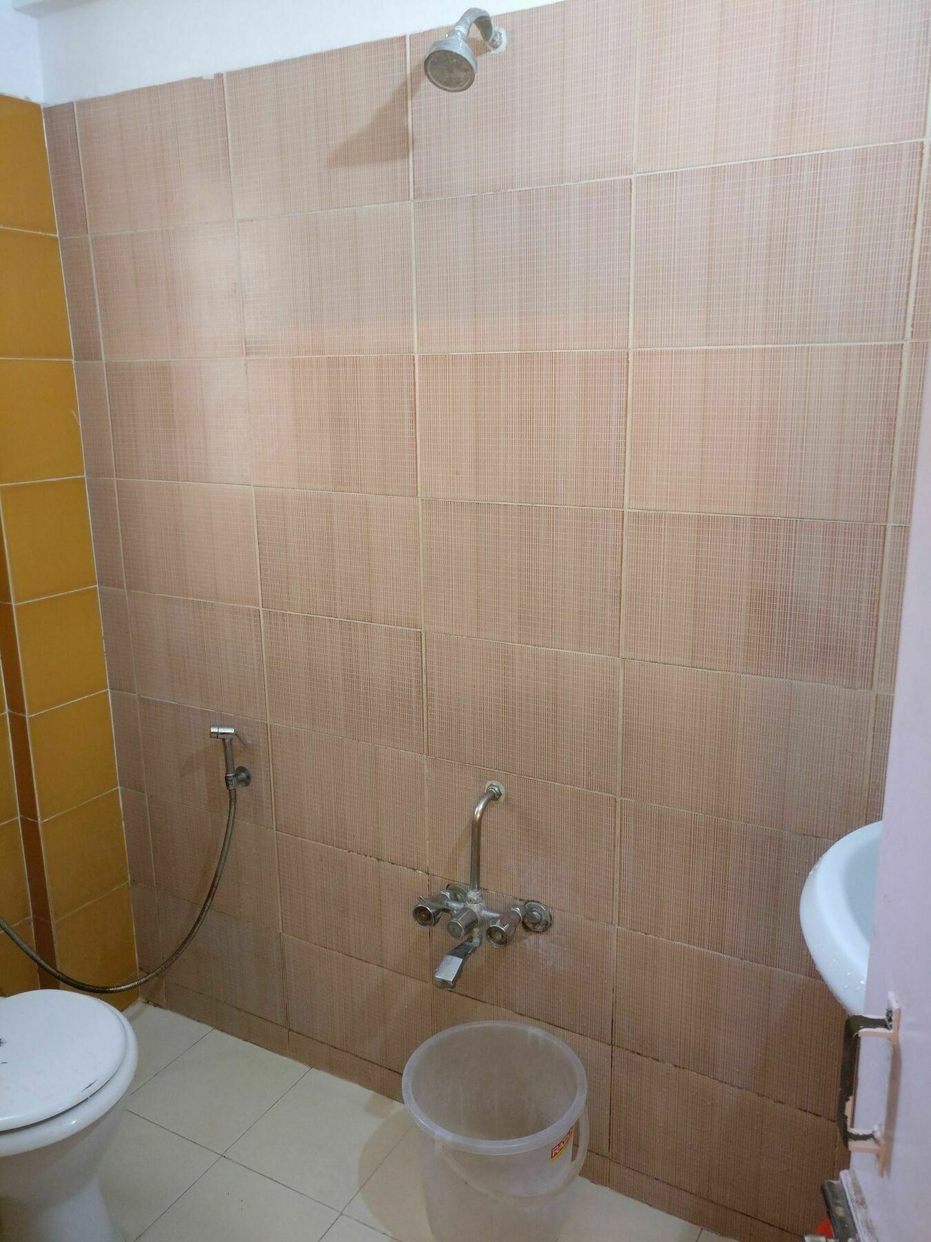 Oyo 1065 Hotel Hmr Royal Inn Pune Dış mekan fotoğraf